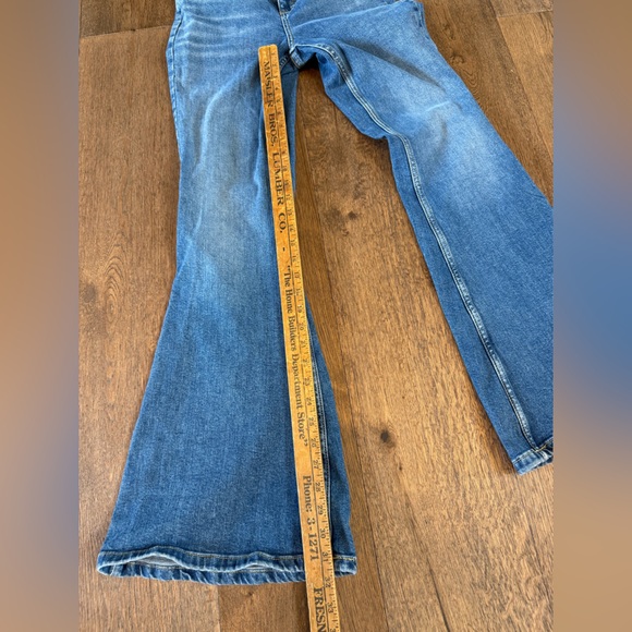 Lee SIZE 26 High Rise Flare Jeans With Retro Styling Medium Wash - Picture 6 of 7